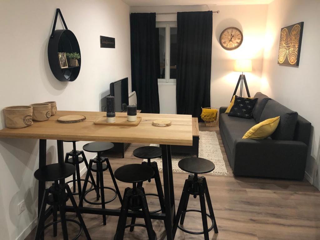 Logement A Brive Proche Centre-Ville Et Campagne - Climatisation, Wifi, Coin Exterieur Et Parking Prives Exterior photo